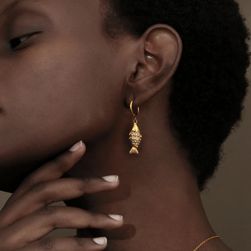 SHIMMER FISH EARRINGS - GOLD